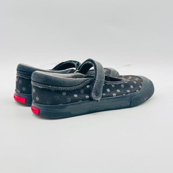 See Kai Run Girls 12.5c Brlack Canvas Polka Dot Mary Jane Little Kid Sneakers - Picture 7 of 10